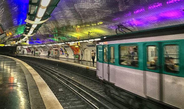 Orari di metro, bus, RER e tram di Parigi