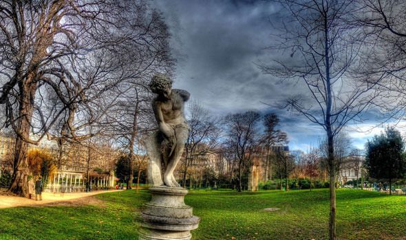 Il Parc Monceau di Parigi: un seducente insieme di natura, arte ed eleganza