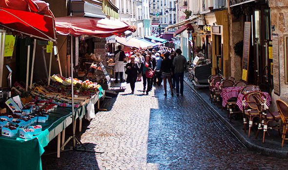 Rue Mouffetard, la via più amata dagli studenti di Parigi