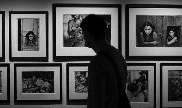 La Fondazione Henri Cartier-Bresson di Parigi: in viaggio tra foto e pensieri del grande fotografo francese