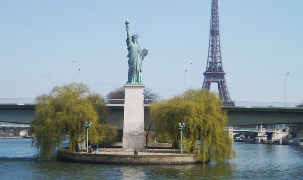 Le 5 Statue della Libertà di Parigi, ecco dove si trovano