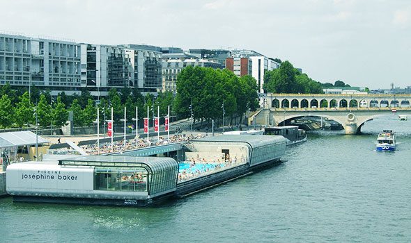 La piscina Joséphine-Baker a Parigi… a galla sulla Senna!