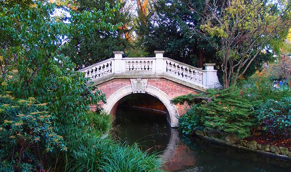 parc-monceau-parigi