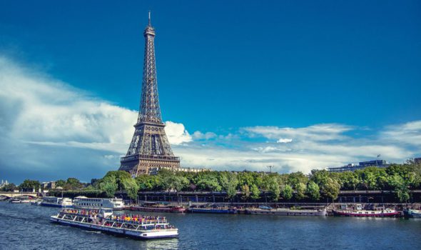 I Bateaux Mouches, per vivere la magia di Parigi in crociera lungo la Senna