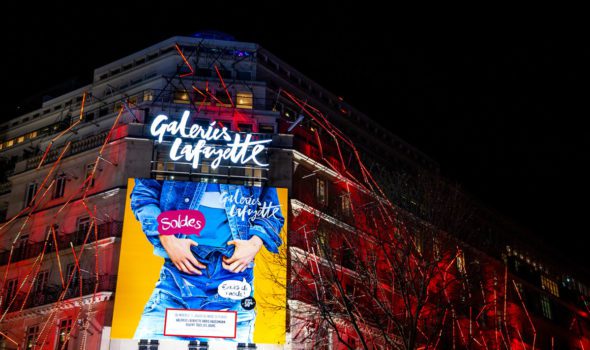 Natale a Parigi 2019: la pista di pattinaggio sul tetto delle Gallerie Lafayette