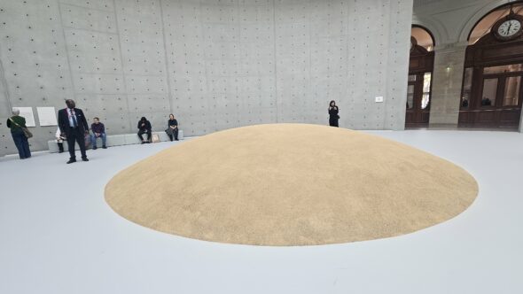 “Minimal” in mostra a Parigi nel 2025-2026